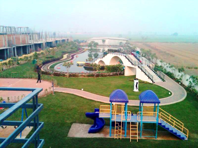Paramount Golf Foreste Greater Noida delhibuilder Paramount Golf Foreste Greater Noida delhibuilder